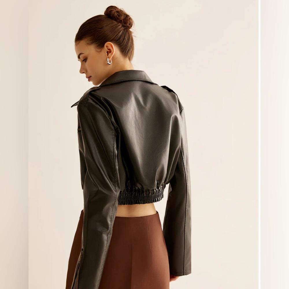 Commense Crop Faux Leather Jacket - Picture 2 of 5